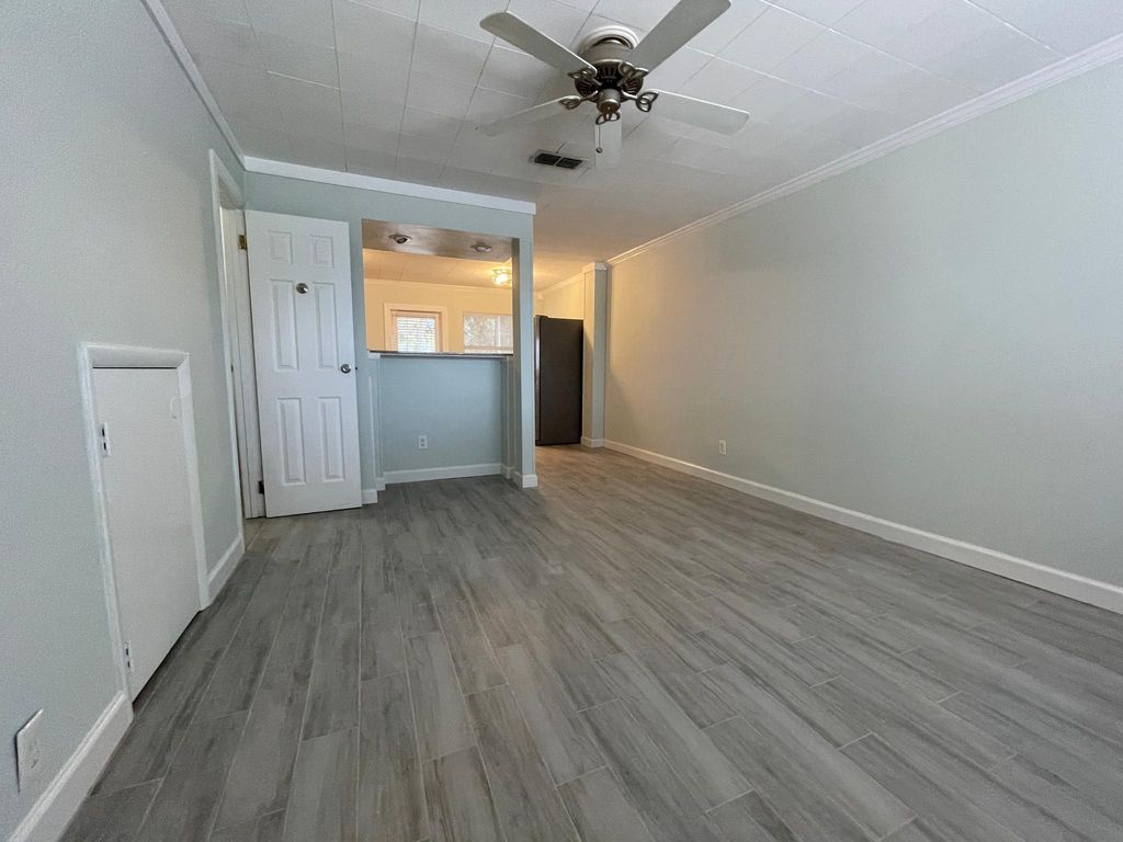 2527 Waters Edge Dr, Neptune Beach, FL 32266