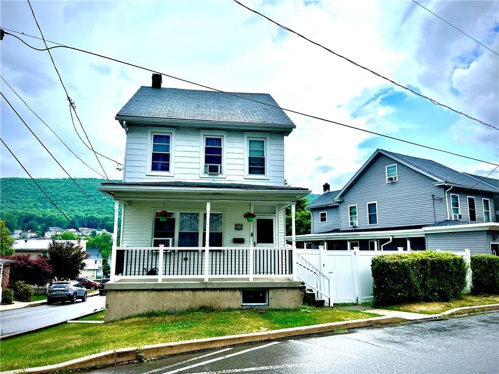 64 Mill Nesquehoning, Nesquehoning, PA 18240 See Est. Value, Schools