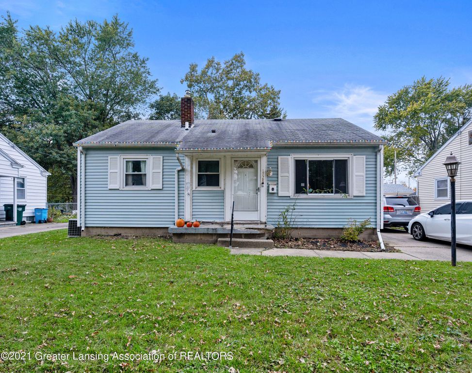 1728 Pattengill Ave, Lansing, MI 48910