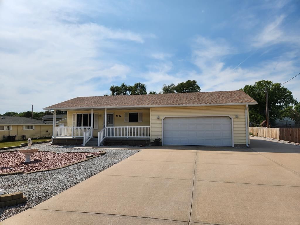 2742 N b Rd, Grand Island, NE 68803 Trulia