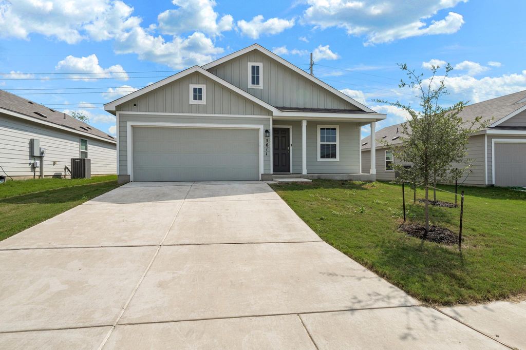5611 Elm Valley Dr, San Antonio, TX 78242