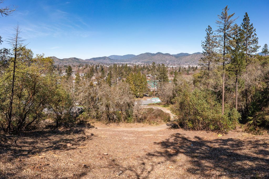1614 Poplar Dr, Grants Pass, OR 97527 Trulia