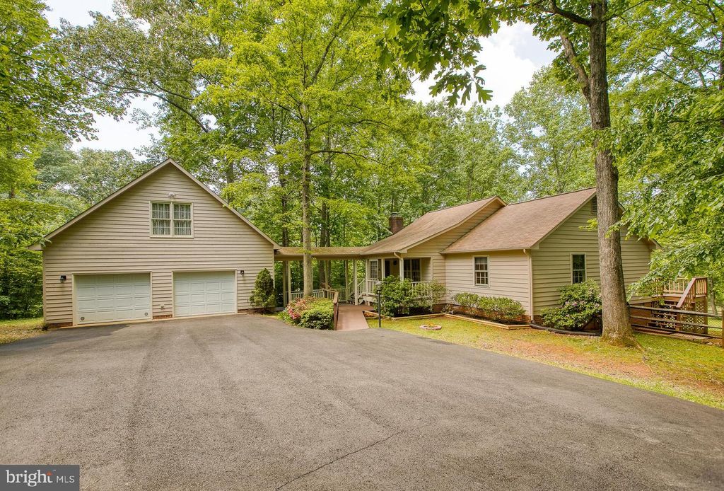 12813 Lake Wilderness Ln, Spotsylvania, VA 22551 Trulia