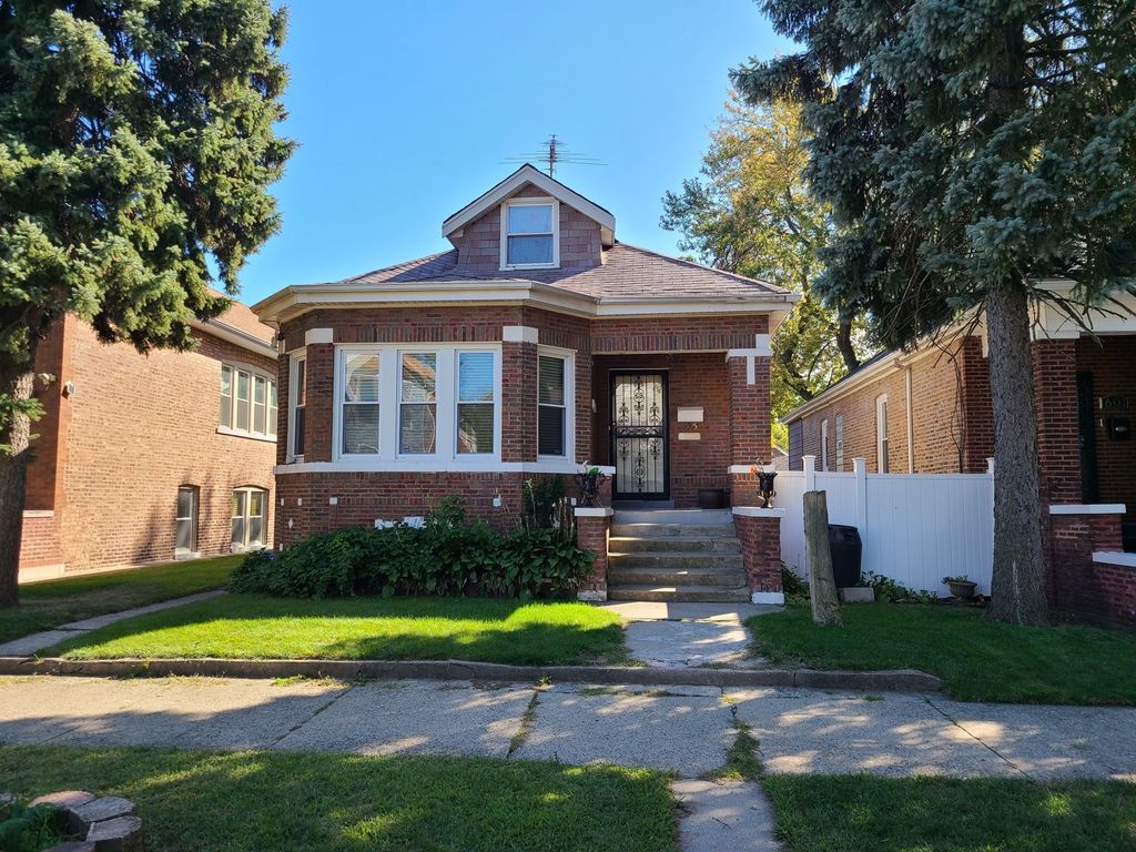 605 E 89th Pl, Chicago, IL 60619