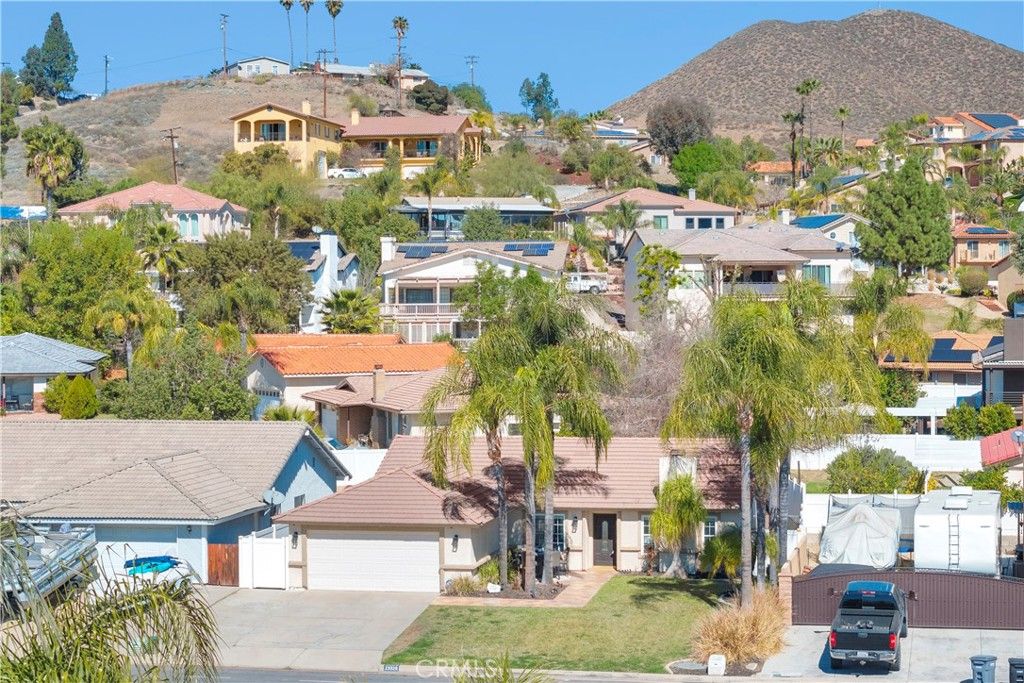 23320 Canyon Lake Dr N, Quail Valley, CA 92587