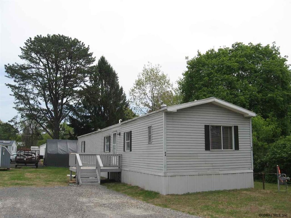 64 Ohio Ave, Queensbury, NY 3 Bed, 2 Bath Mobile / Manufactured 29