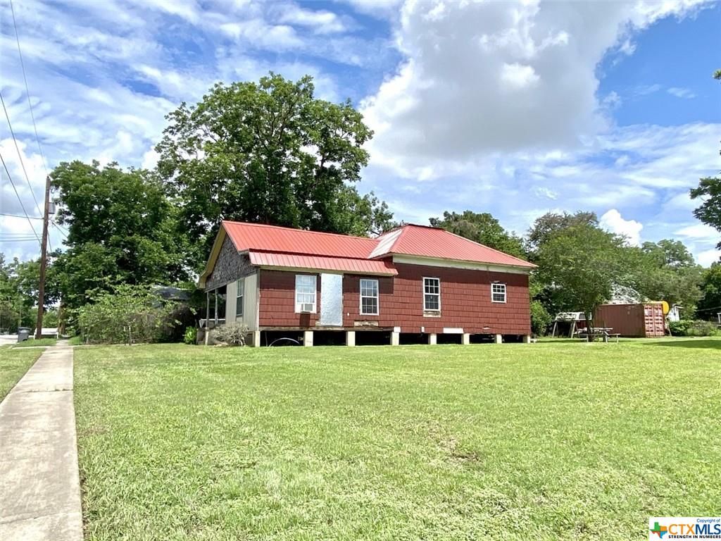 603 W Colorado St, Victoria, TX 77901