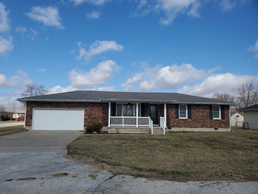 203 Shelly Blvd, Lincoln, MO 3 Bed, 2 Bath SingleFamily Home 15
