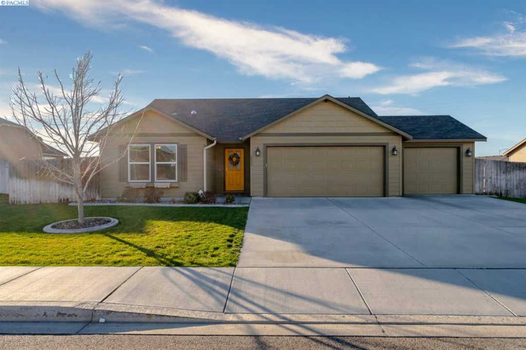 6033 Beechwood St, West Richland, WA 99353