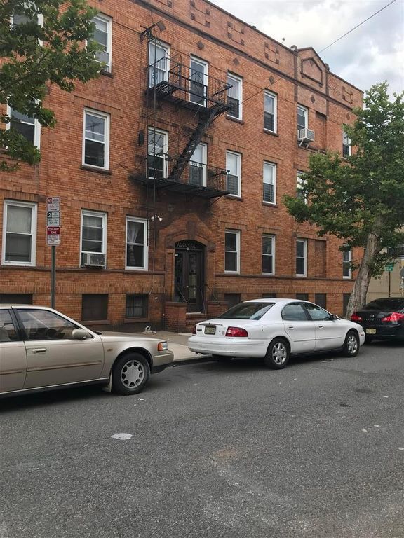 18 Vroom St #2, Jersey City, NJ 07306 | Trulia