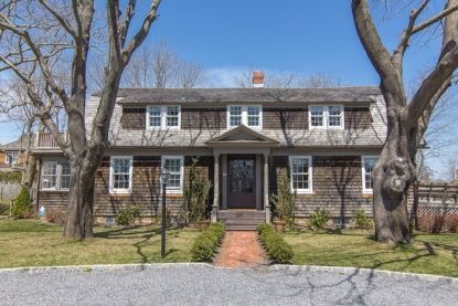 Address Not Disclosed, Southampton, NY 11968
