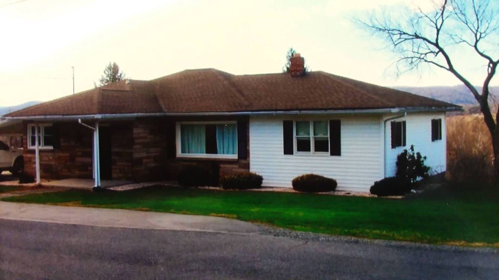 539 Main St, Manns Choice, PA 15550 Trulia