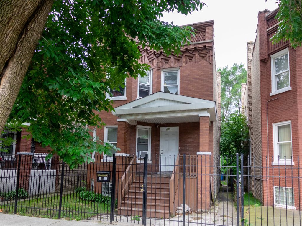 614 N Monticello Ave, Chicago, IL 60624