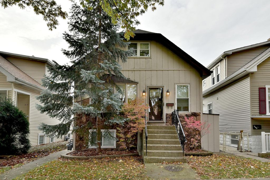 2220 N 75th Ave, Elmwood Park, IL 60707