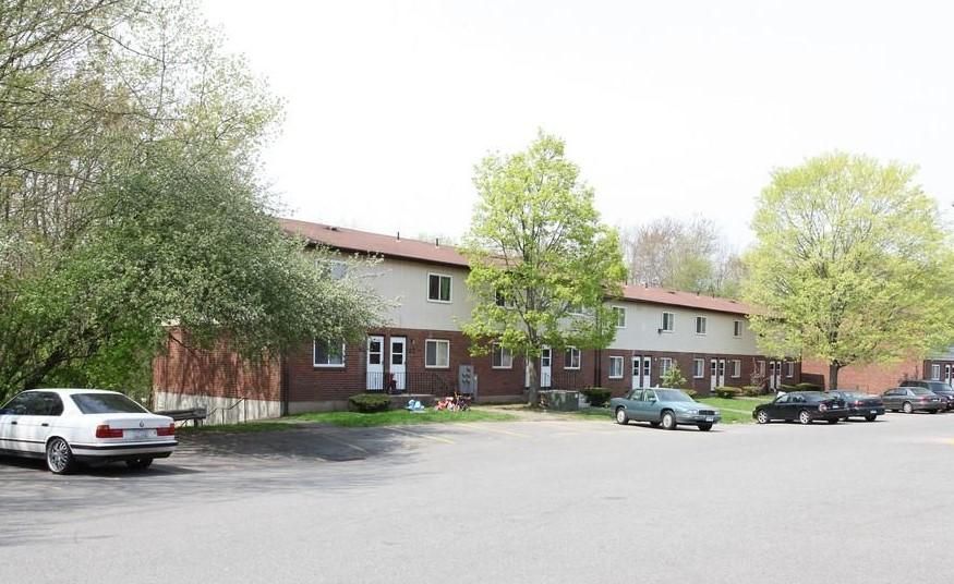 20 Plaza Dr, Middletown, CT 06457