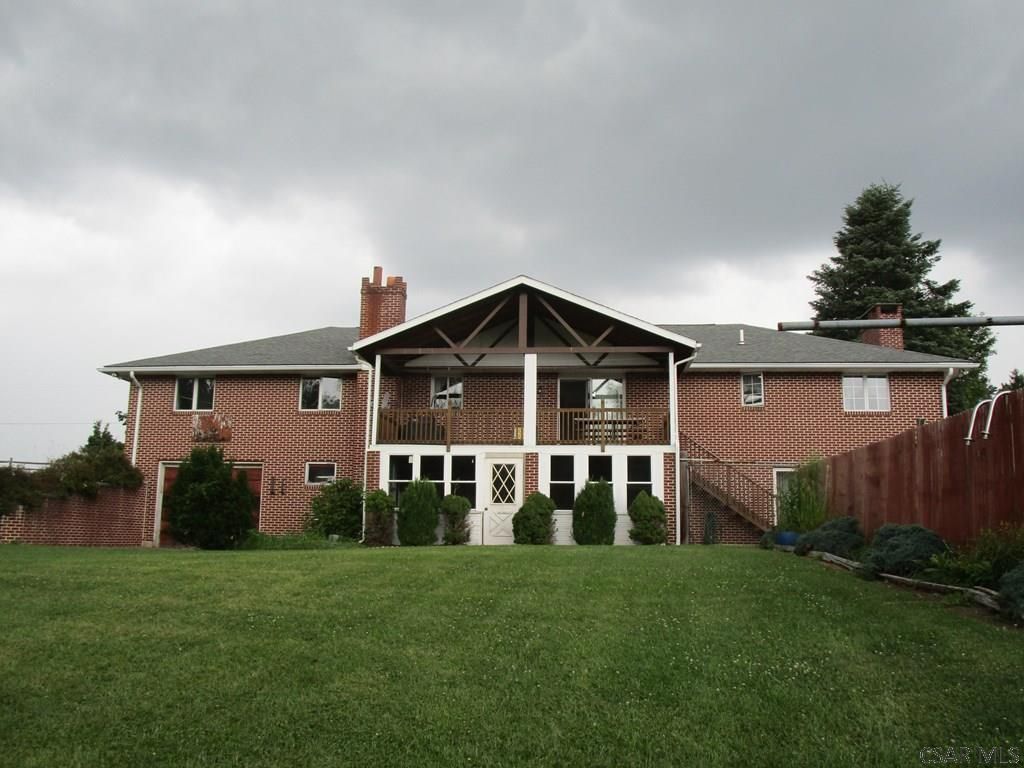 495 Sugar Maple Ave, Hollsopple, PA 3 Bed, 3 Bath SingleFamily Home