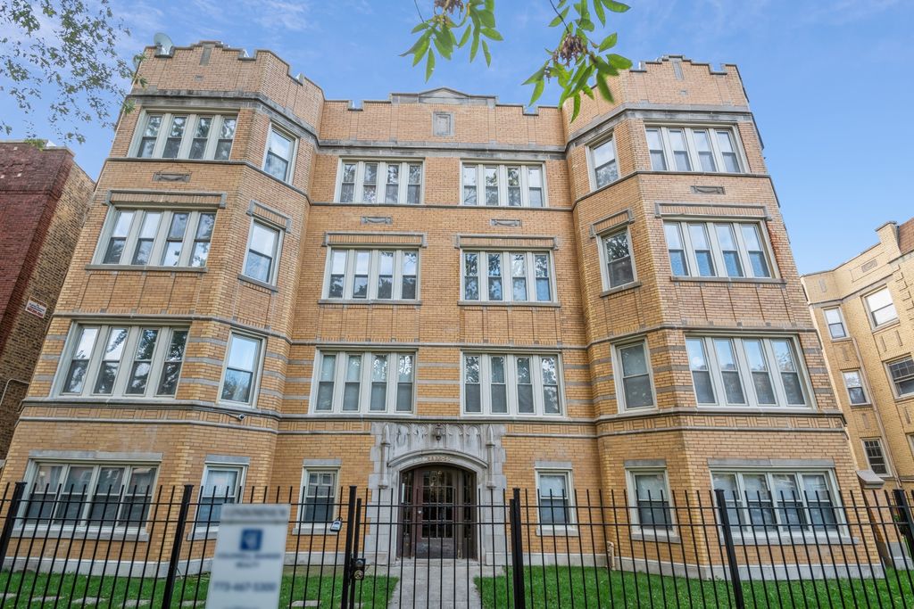 6226 N Mozart St #G-1, Chicago, IL 60659