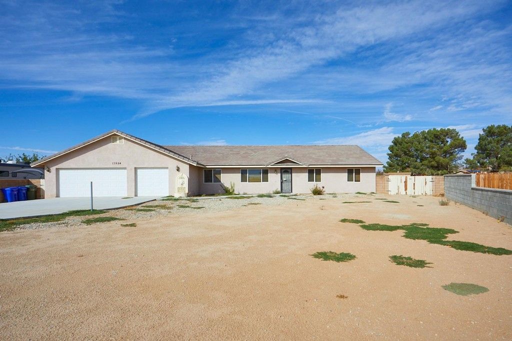 13954 Okesa Rd, Apple Valley, CA 92307