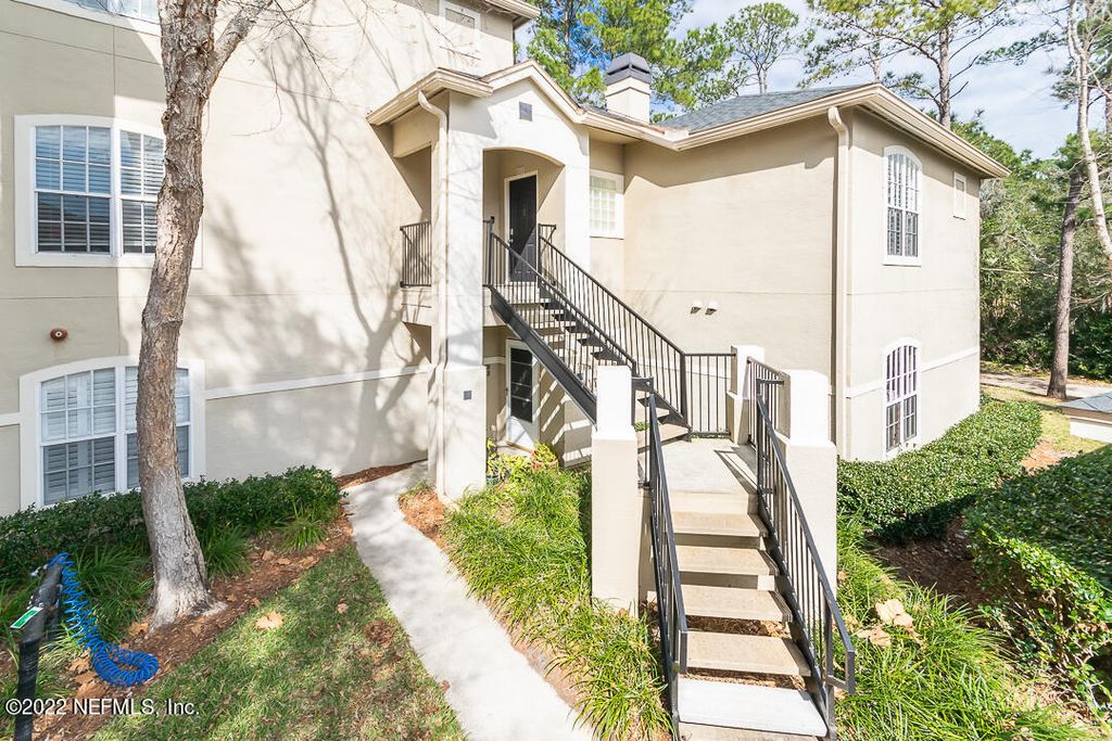 1701 THE GREENS WAY UNIT 725, Jacksonville Beach, FL 32250