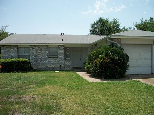 1501 Oakbrook Ct, Lancaster, TX 75134