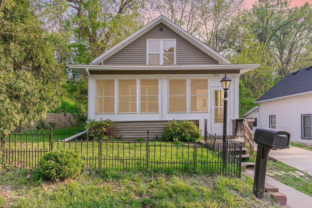 1066 Putnam Ave, Red Wing, MN 55066 Trulia