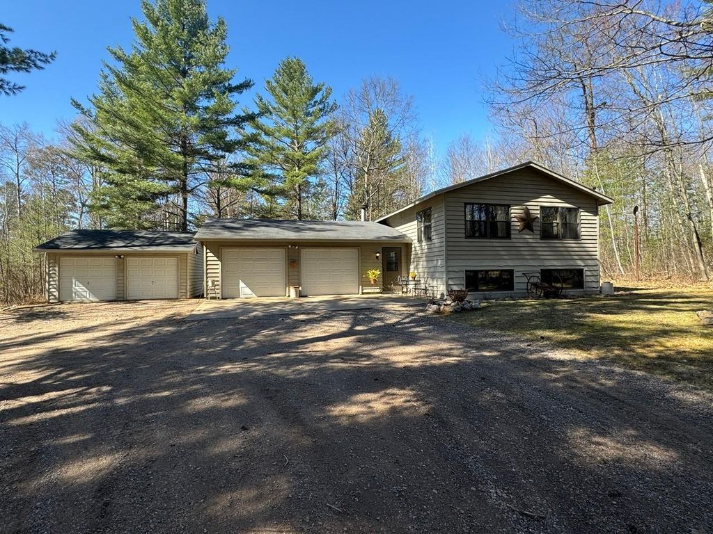 5813 State Highway 51, Manitowish Waters, WI 54545