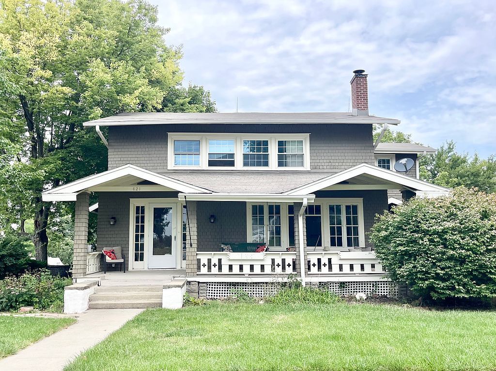 421 W  Thompson St, Maryville, MO 64468
