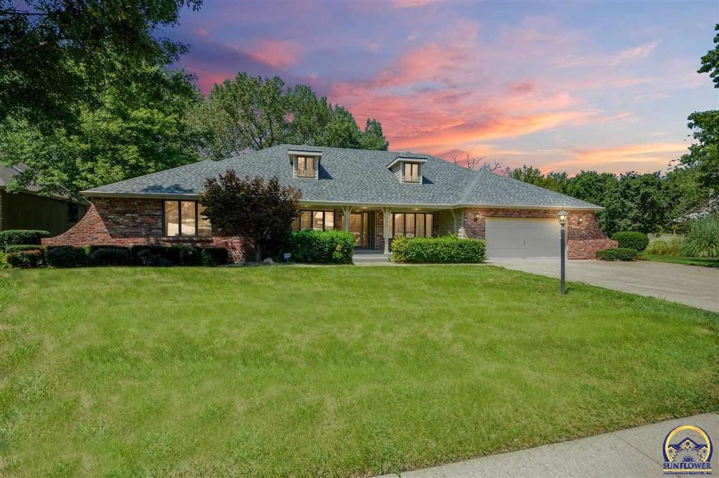 325 SW Whitehall Ln, Topeka, KS 66606 Trulia