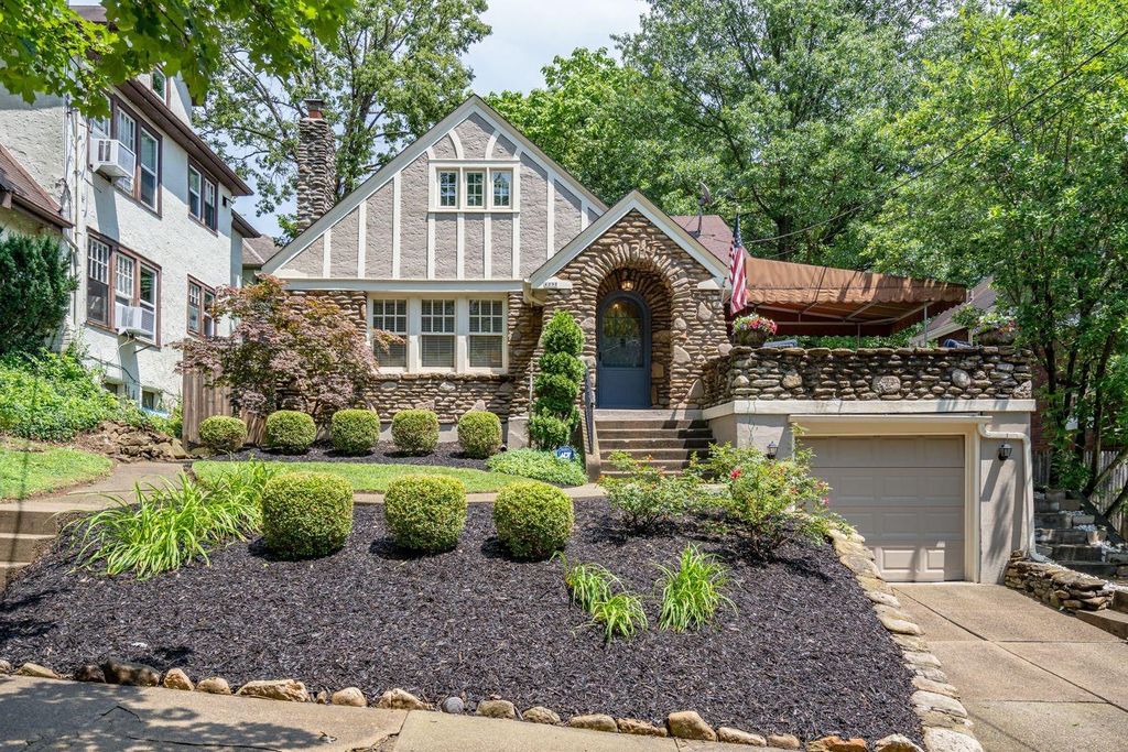 1232 Paxton Ave, Cincinnati, OH 45208