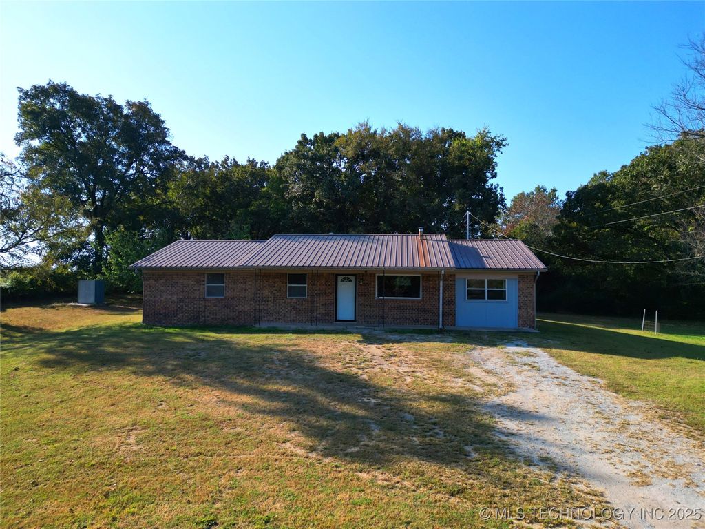 23421 County Road 3 Dr, Stonewall, OK 74871