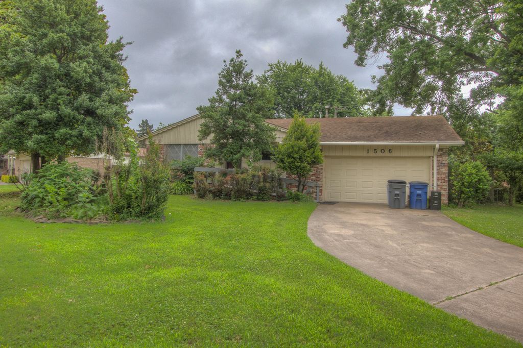 1506 E  58th St S, Tulsa, OK 74105