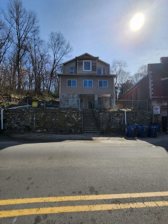 1696 N Main St 1, Waterbury, CT 06704 Trulia