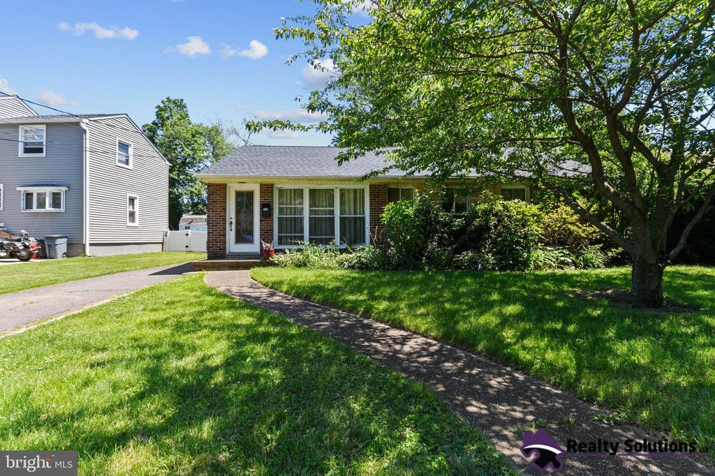 50 Kendall Blvd, Collingswood, NJ 08107