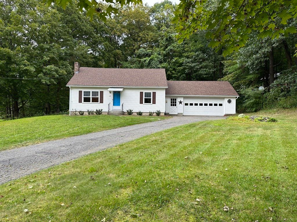 167 Haydenville Rd, Whately, MA 01093