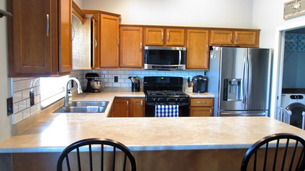 402 Endeavor Ave, Urbana, IA 52345