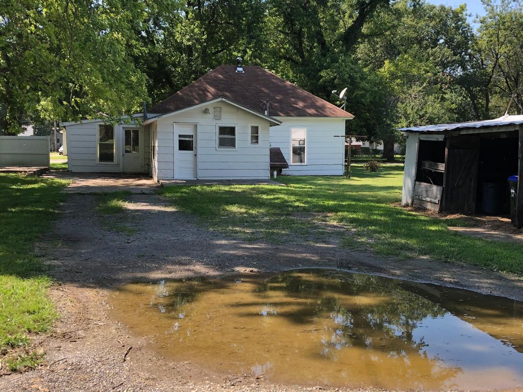 514 Pine St, Rossville, KS 66533 Trulia