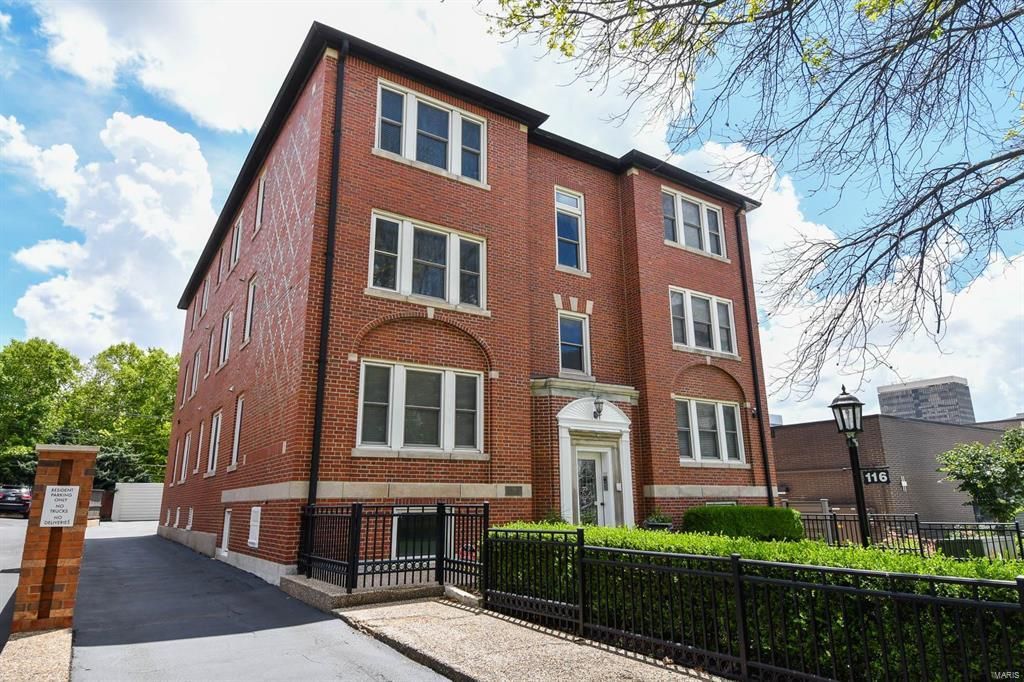 116 N  Central Ave #1S, Saint Louis, MO 63105