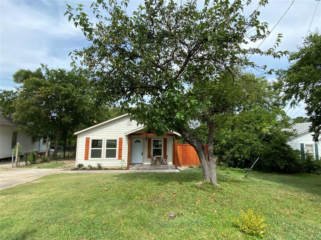 205 Morris St, Desoto, TX 75115