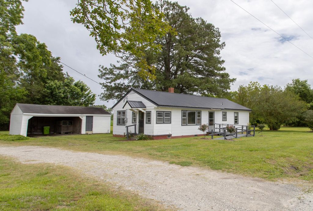 1230 Kite Town Rd, Vanceboro, NC 28586 3 Bed, 1 Bath SingleFamily