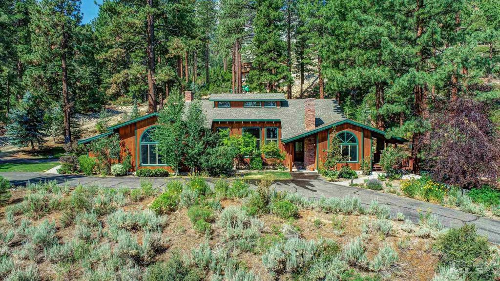 180 Summer Hills Rd, Gardnerville, NV 89460