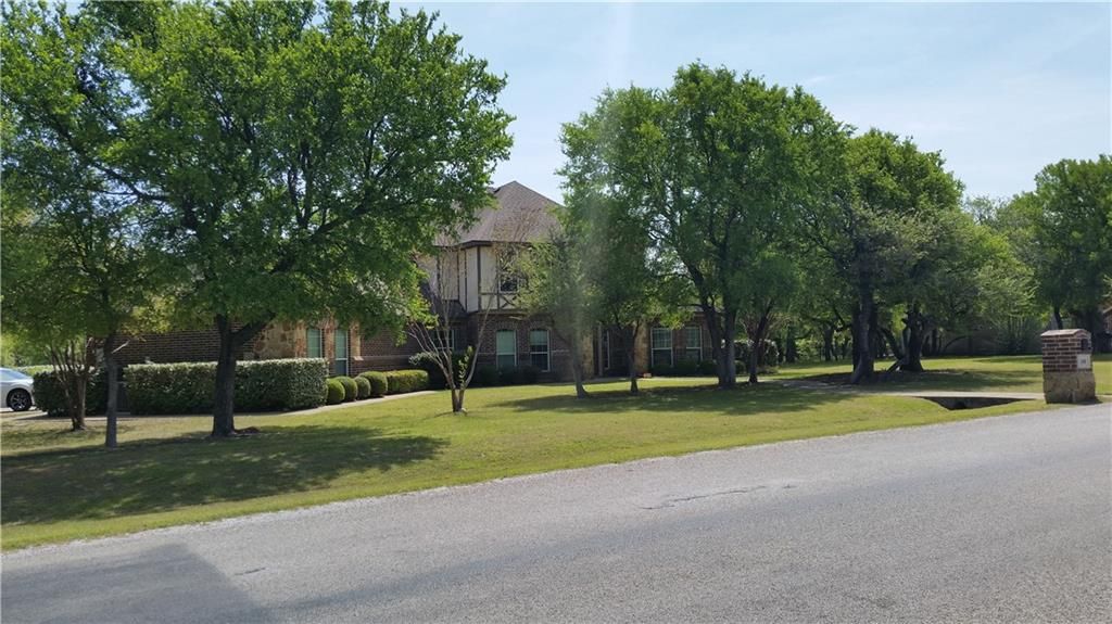 108 Oakcrest Hills Dr, Aledo, TX - 4 Bed, 4 Bath Single-Family Home - 4