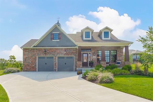 10007 S Lakota St, Olathe, KS 66061