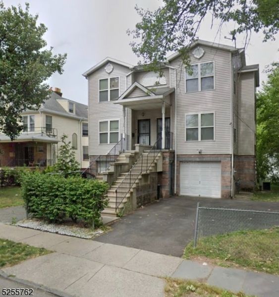 175 N Walnut St, East Orange, NJ 07017