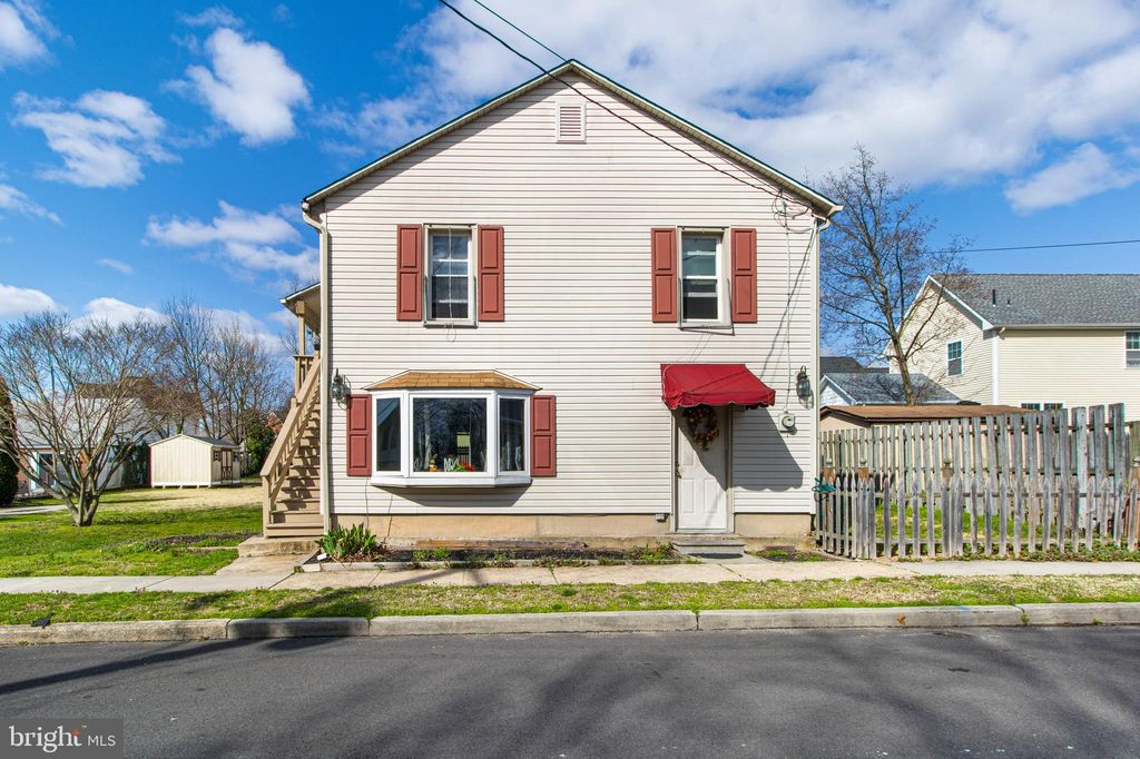 15 S Poplar St, Gibbstown, NJ 08027 Trulia