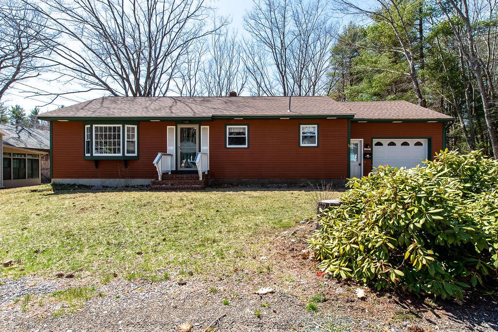 33 Cookman Avenue, Old Orchard Beach, ME 04064