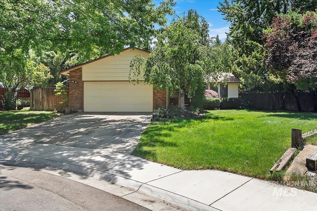 4516 N Yorgason Way, Boise, ID 83703