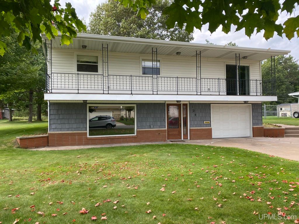 124 Garfield St, Kingsford, MI 49802 Trulia