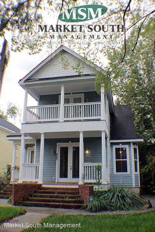 727 E Henry St, Savannah, GA 31401