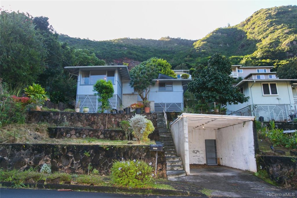 2339 Waiomao Rd, Honolulu, HI 96816