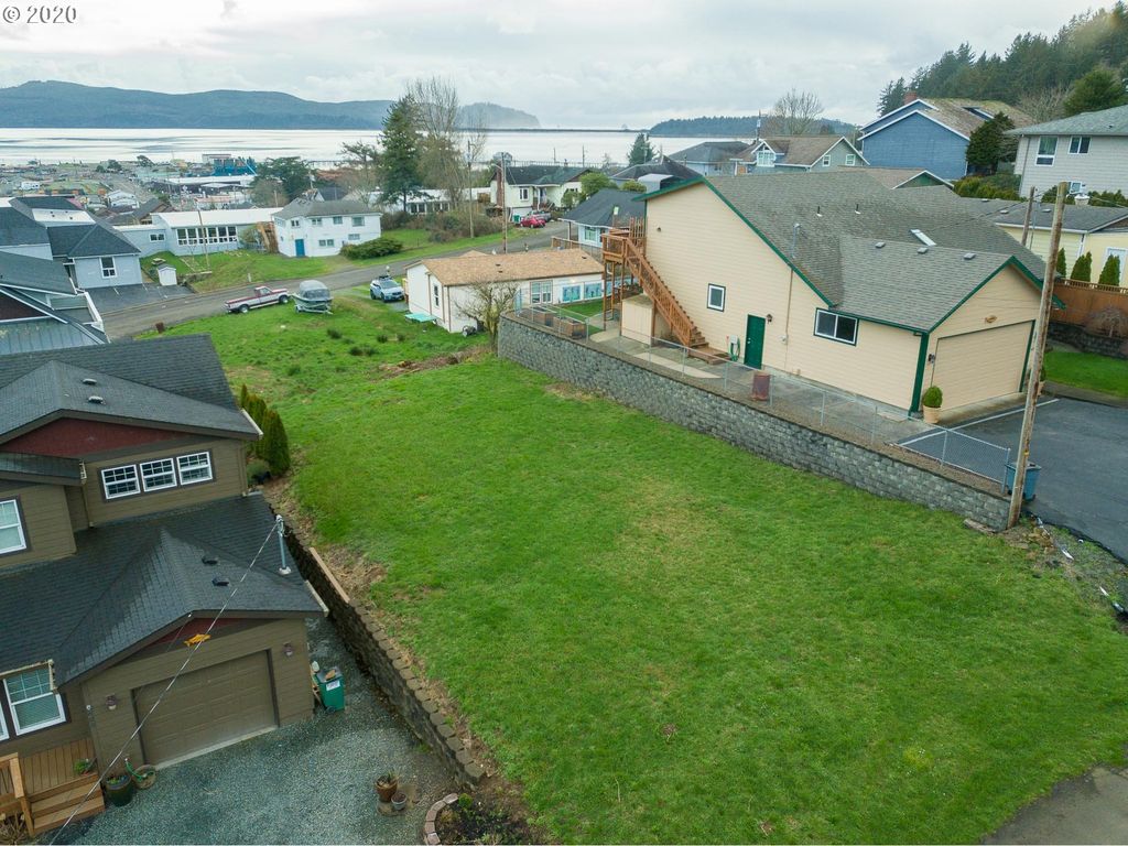 607 Evergreen Ave, Garibaldi, OR 97118 Trulia